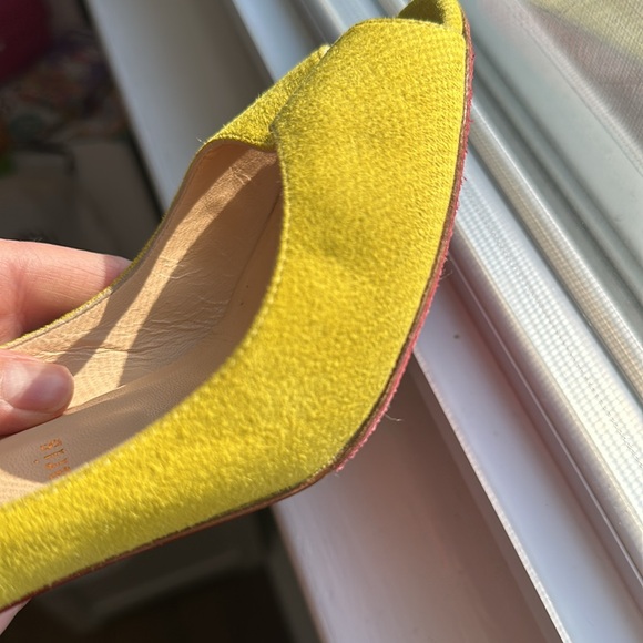 Christian Louboutin Yellow Suede Peep Toe 85mm - Picture 7 of 8